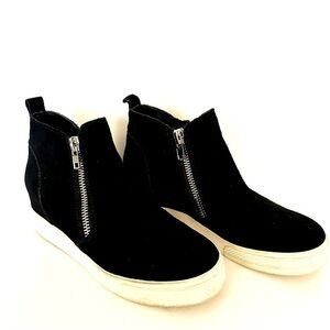 Steve Madden Wedgie Black Double Zipper High Top Sneaker Size 9.5